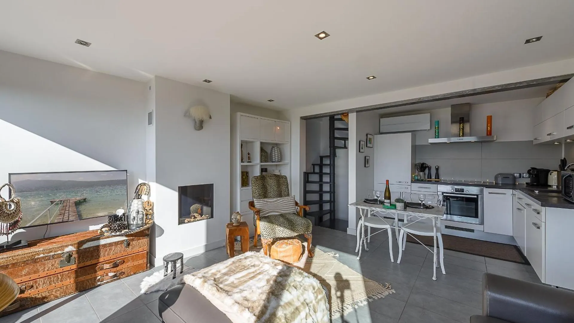 Chalet New-Cottage Suspendu - Proche Lac, Centre Village Et Activites By Lla Selections Veyrier-du-Lac