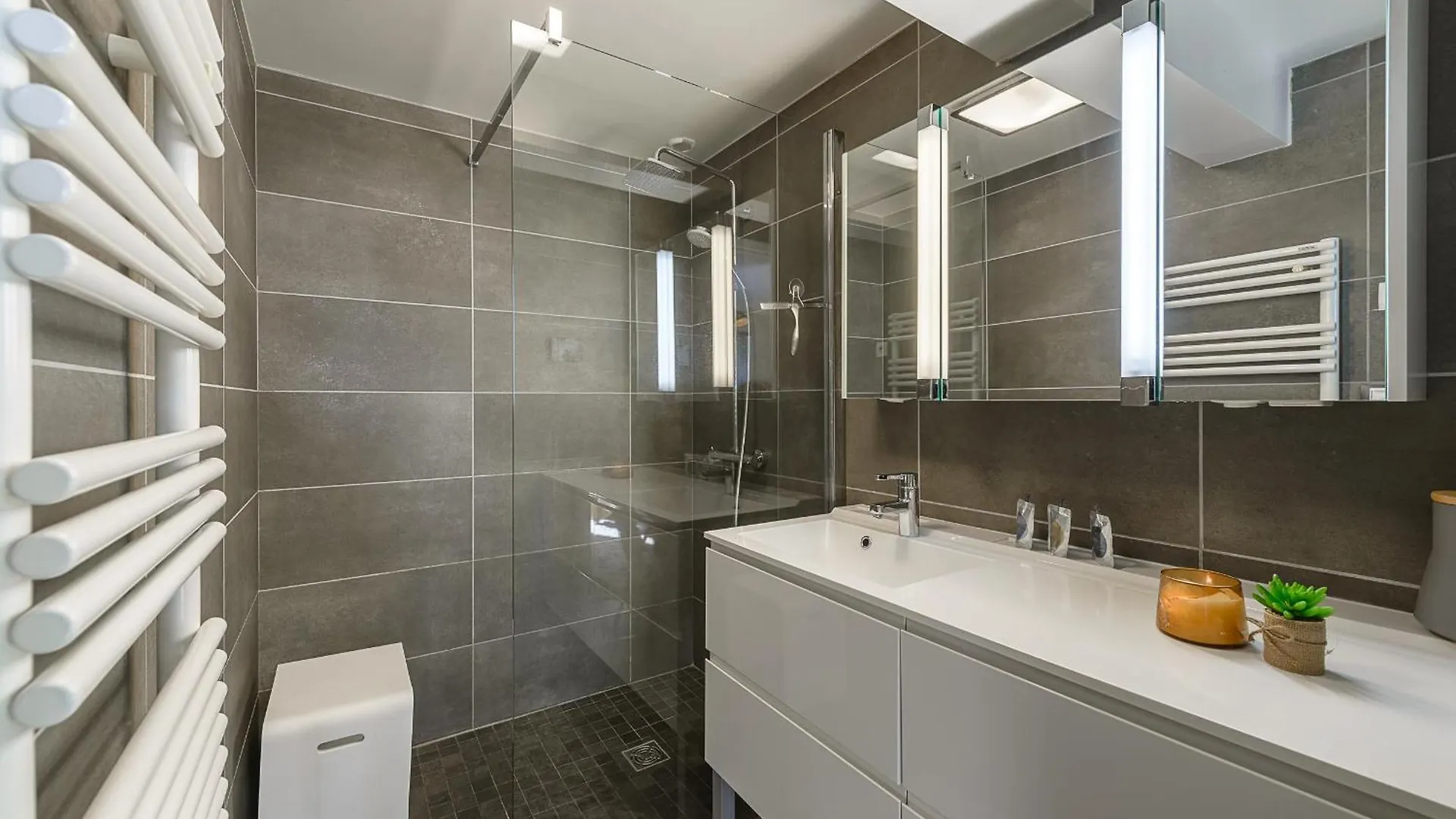 Chalet New-Cottage Suspendu - Proche Lac, Centre Village Et Activites By Lla Selections Veyrier-du-Lac